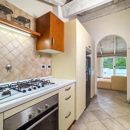 Apartman Out Finish Royal